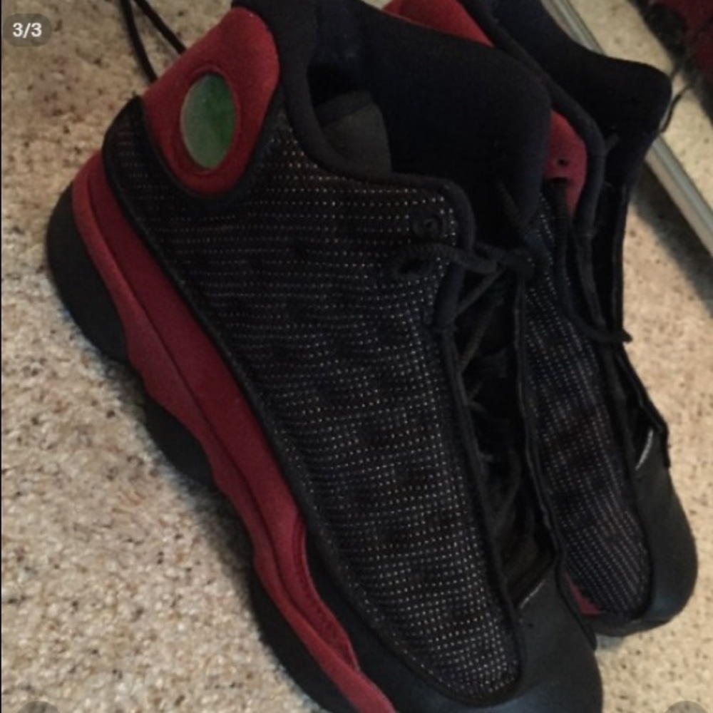 bred 13 Jordan’s size 7Y